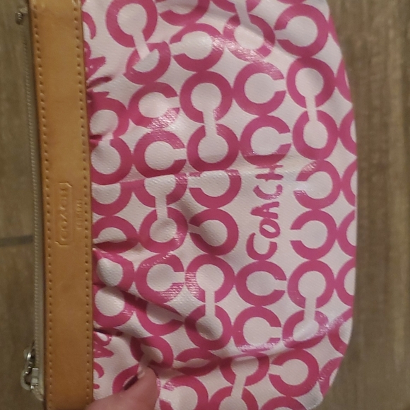 COACH Signature C Pink and White Wristlet Clutch. - Picture 11 of 12